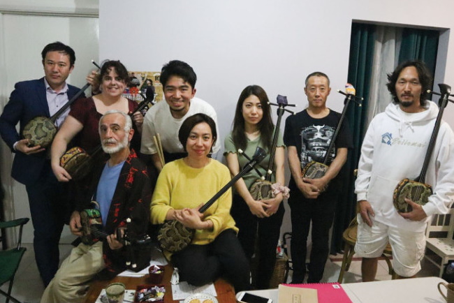 この日集まった三線会のみなさん