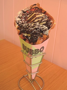 クレープのような見た目の「クラシック」($12.90)