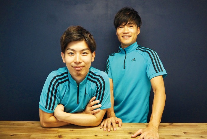 新スタッフのMasaさん(左)と最高技術責任者のTakuyaさん(右)
