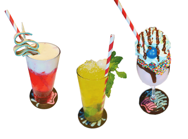 左から Strawberry and Vanilla Cocktail、Lychee and Passionna Mojito、Bubble gum ice cream cocktail
