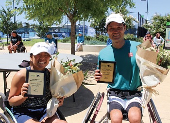 メルボルン･ウィルチェアー･オープンで優勝した上地結衣（左）と国枝慎吾（右）