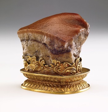 「肉形石」Qing dynasty 1644-1911, Meat-shaped stone, stone, 6.6x7.9x6.6cm, National Palace Museum