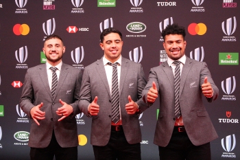 ニュージーランド代表のペレナラ選手（左）、レイナート･ブラウン選手（中央）、サベア選手（右）
