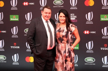 ニュージーランド代表ヘッドコーチのハンセン氏と夫人
