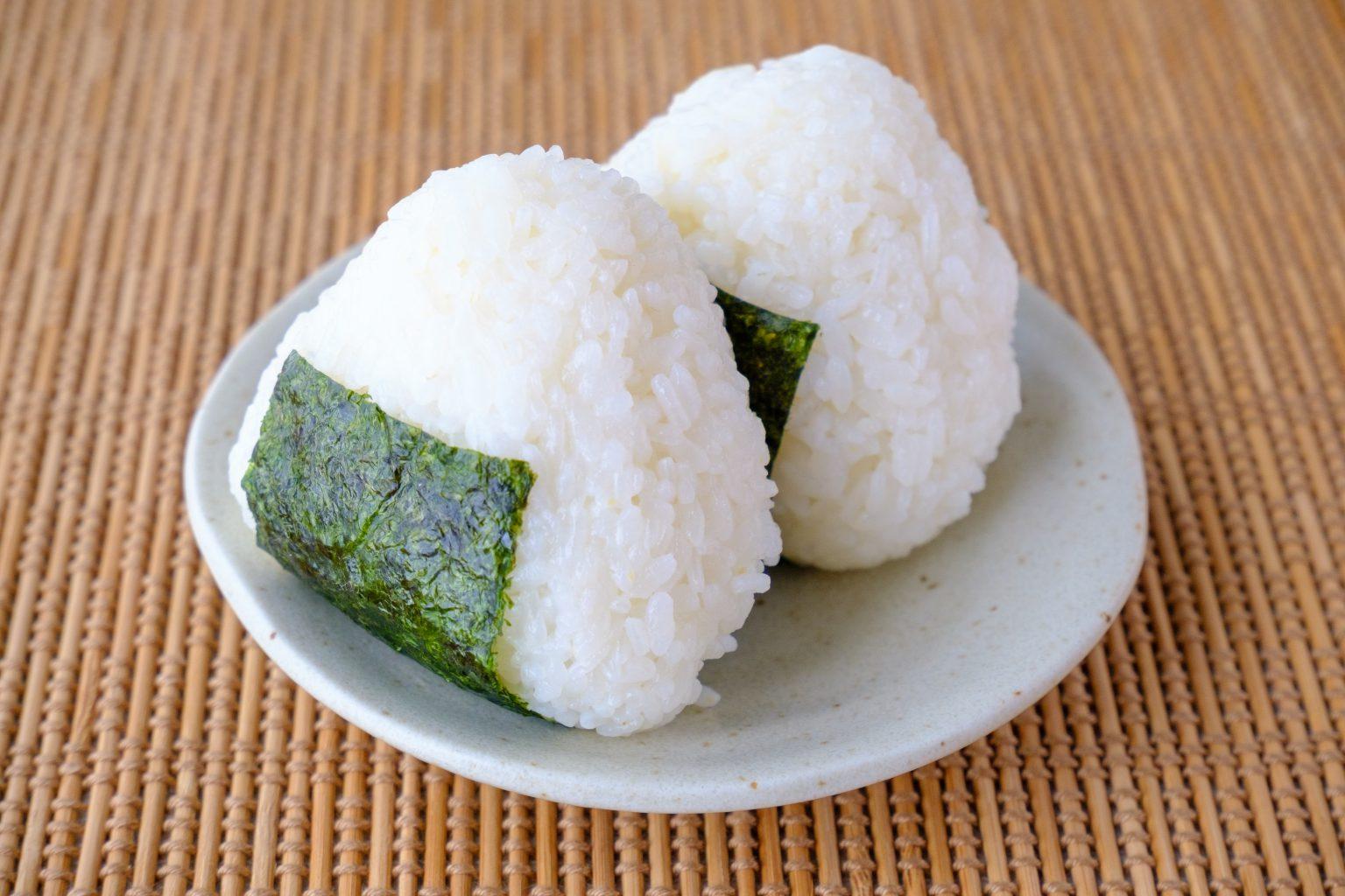 Kombu Onigiri (Kelp Tsukudani Rice Balls)