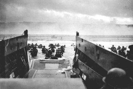 1944_NormandyLST
