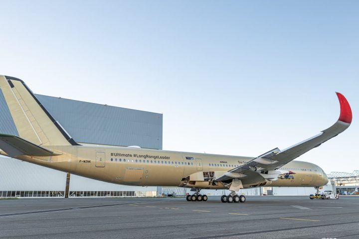 AI-PHO-0104-16-A350-1000ULR Qantas MSN707 ST30 roll out-025