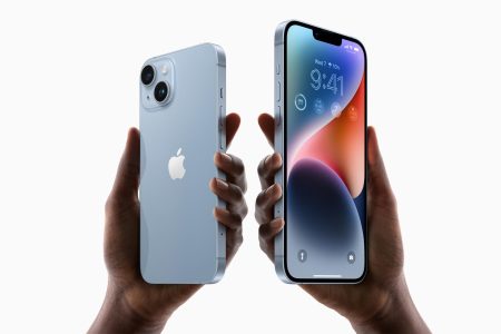 Apple-iPhone-14-iPhone-14-Plus-hero-220907-geo