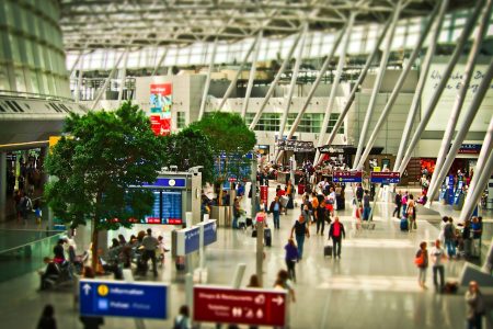 airport-1515448_1280