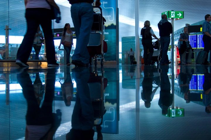 airport-1543008_1280